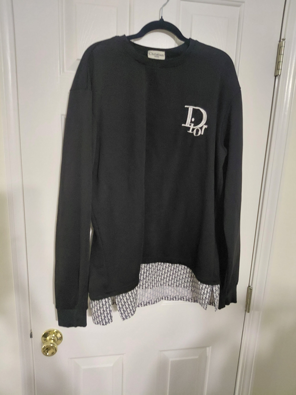 Dior Women’s Black Logo Crewneck Sweatshirt